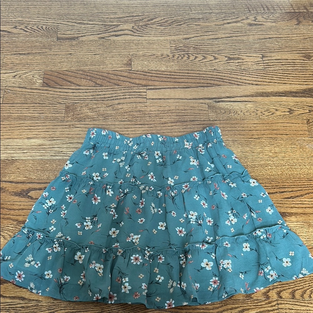 Paper Crane Green Bubble Mini Skirt with Ruffled Tiers